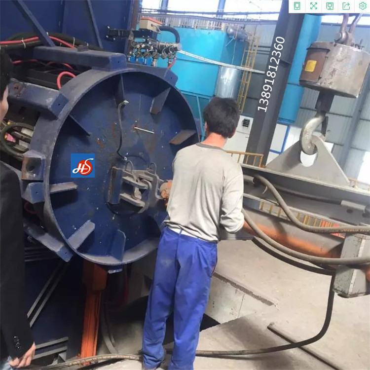 炉衬顶出用液压机构_副本.jpg